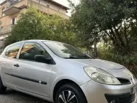 Usata Renault Clio II Dynamique 75 CV (55 kW) 2007 Berlina