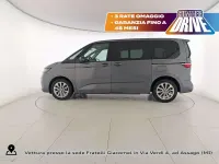 Usata VW Multivan Life 150 CV (110 kW) 2023 Gray Monovolume