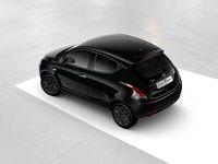 Usata Lancia Ypsilon Gold 69 CV (50 kW) 2023 Nero Utilitaria