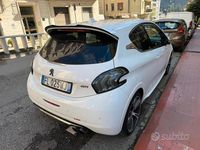 Usata Peugeot 208 GTi by Peugeot Sport 208 CV (152 kW) 2017 Bianco Utilitaria