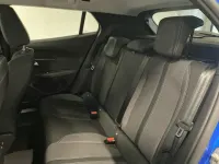 Usata Peugeot e-2008 Allure 100 kW (136 CV) 2021 Blu SUV