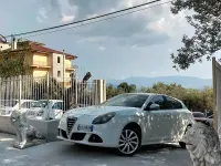 Usata Alfa Romeo Giulietta Exclusive 105 CV (77 kW) 2012 Bianco Utilitaria