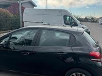 Usata Peugeot 208 Active 75 CV (55 kW) 2018 Nero Utilitaria