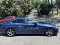 Usata BMW 520 Luxury Line 190 CV (139 kW) 2021 Blu Berlina