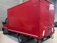 Usata Iveco Daily 136 CV (100 kW) 2018 Rosso Furgone