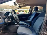 Usata Fiat Grande Punto Emotion 90 CV (66 kW) 2007 Grigio Utilitaria