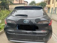 Usata Toyota Corolla 122 CV (89 kW) 2019 Nero Station wagon