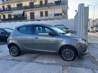 Usata Lancia Ypsilon Gold 95 CV (69 kW) 2016 Grigio Utilitaria