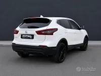 Usata Nissan Qashqai Tekna 110 CV (80 kW) 2017 Bianco SUV