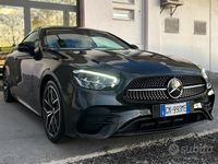 Usata Mercedes E300 Premium Plus 265 CV (194 kW) 2023 Grigio scuro Coupé
