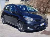 Usata Toyota Yaris Lounge 69 CV (50 kW) 2014 Other Utilitaria