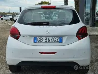 Usata Peugeot 208 102 CV (75 kW) 2020 Bianco Utilitaria