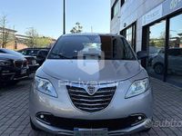 Usata Lancia Ypsilon Gold 69 CV (50 kW) 2015 Giallo Utilitaria