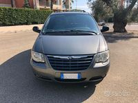 Usata Chrysler Voyager 2006 Grigio Monovolume