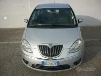 Usata Lancia Musa 95 CV (69 kW) 2009 Bianco Monovolume
