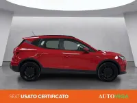 Usata Seat Arona Reference 95 CV (69 kW) 2024 Rosso pastello SUV