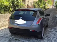 Usata Lancia Delta 120 CV (88 kW) 2011 Grigio Utilitaria