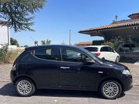 Usata Lancia Ypsilon Gold 95 CV (69 kW) 2015 Nero Utilitaria
