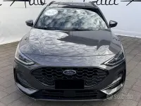 Begagnad Ford Focus ST-Line 116 HK (85 kW) 2023 Grå Kombi