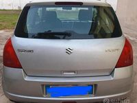 Usata Suzuki Swift GL 69 CV (50 kW) 2006 Grigio Utilitaria
