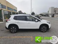 Usata Peugeot 2008 Allure 83 CV (61 kW) 2019 Bianco SUV