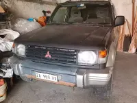 Usata Mitsubishi Pajero 100 CV (73 kW) 1996 Grigio SUV