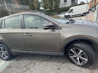 Usata Toyota RAV4 Style 143 CV (105 kW) 2016 Marrone SUV