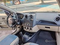 Usata Ford Fiesta 68 CV (50 kW) 2009 Grigio Utilitaria