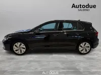 Usata VW Golf VIII Style 150 CV (110 kW) 2025 Grenadill black metallizzato Berlina