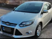 Usata Ford Focus Titanium 115 CV (84 kW) 2014 Grigio Berlina