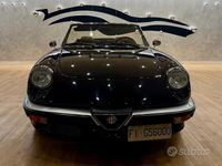 Usata Alfa Romeo Spider 101 CV (74 kW) 1986 Nero Cabrio