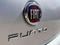 Usata Fiat Punto Lounge 77 CV (56 kW) 2016 Argento Utilitaria