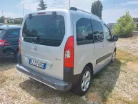 Usata Peugeot Partner Tepee Outdoor 112 CV (82 kW) 2011 Grigio Monovolume