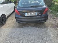 Gebraucht Peugeot 207 73 PS (53 kW) 2008 Schwarz Limousine