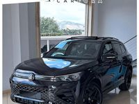 Nuova VW Tiguan R-line Plus 150 CV (110 kW) 2025 Nero SUV