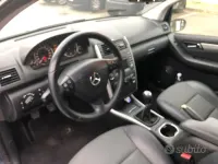 Usata Mercedes A150 Avantgarde 95 CV (69 kW) 2009 Blu Berlina