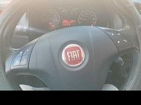 Usata Fiat Doblò 120 CV (88 kW) 2012 Rosso Monovolume
