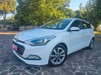 Usata Hyundai i20 Comfort 82 CV (60 kW) 2016 Bianco Berlina