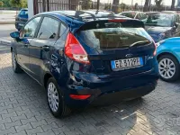 Usata Ford Fiesta 75 CV (55 kW) 2015 Bluazzurro Utilitaria