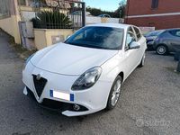 Second-hand Alfa Romeo Giulietta Super 120 CP (88 kW) 2018 Alb Hatchback