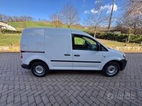 Usata VW Caddy 102 CV (75 kW) 2011 Bianco Monovolume