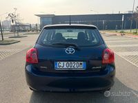 Usata Toyota Auris 2006 Blu Utilitaria