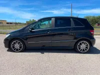 Usata Mercedes B200 140 CV (102 kW) 2010 Nero Monovolume