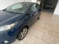 Usata Ford Fiesta 75 CV (55 kW) 2012 Blu Utilitaria