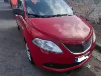 Usata Lancia Ypsilon 69 CV (50 kW) 2016 Rosso Utilitaria