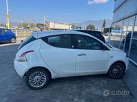 Usata Lancia Ypsilon Silver 69 CV (50 kW) 2014 Bianco Utilitaria