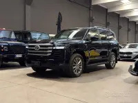 Usata Toyota Land Cruiser Anniversary 415 CV (305 kW) 2023 Nero metallizzato SUV