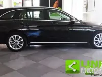 Usata Mercedes C220 170 CV (125 kW) 2018 Nero Station wagon