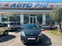 Usata Peugeot 208 75 CV (55 kW) 2016 Nero Utilitaria