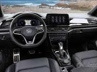 Usata VW T-Roc R-line 150 CV (110 kW) 2022 Nero SUV